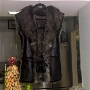 Wilsons Leather Suede/FauxFurVest with cinch waist